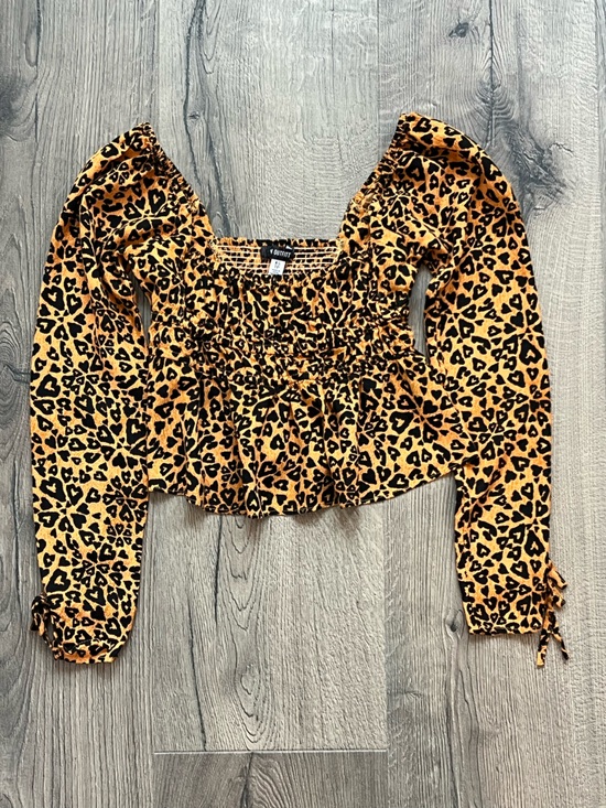 Urban Outfitters Tops - Leopard Print long sleeve crop top - XS